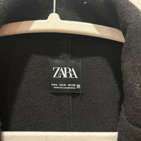 ZARA LONG BLACK COAT - Picture 3 of 3